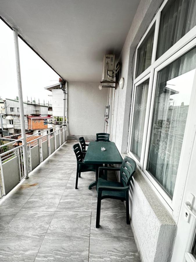 Heart Of Boulvard Appartement Batoemi Buitenkant foto